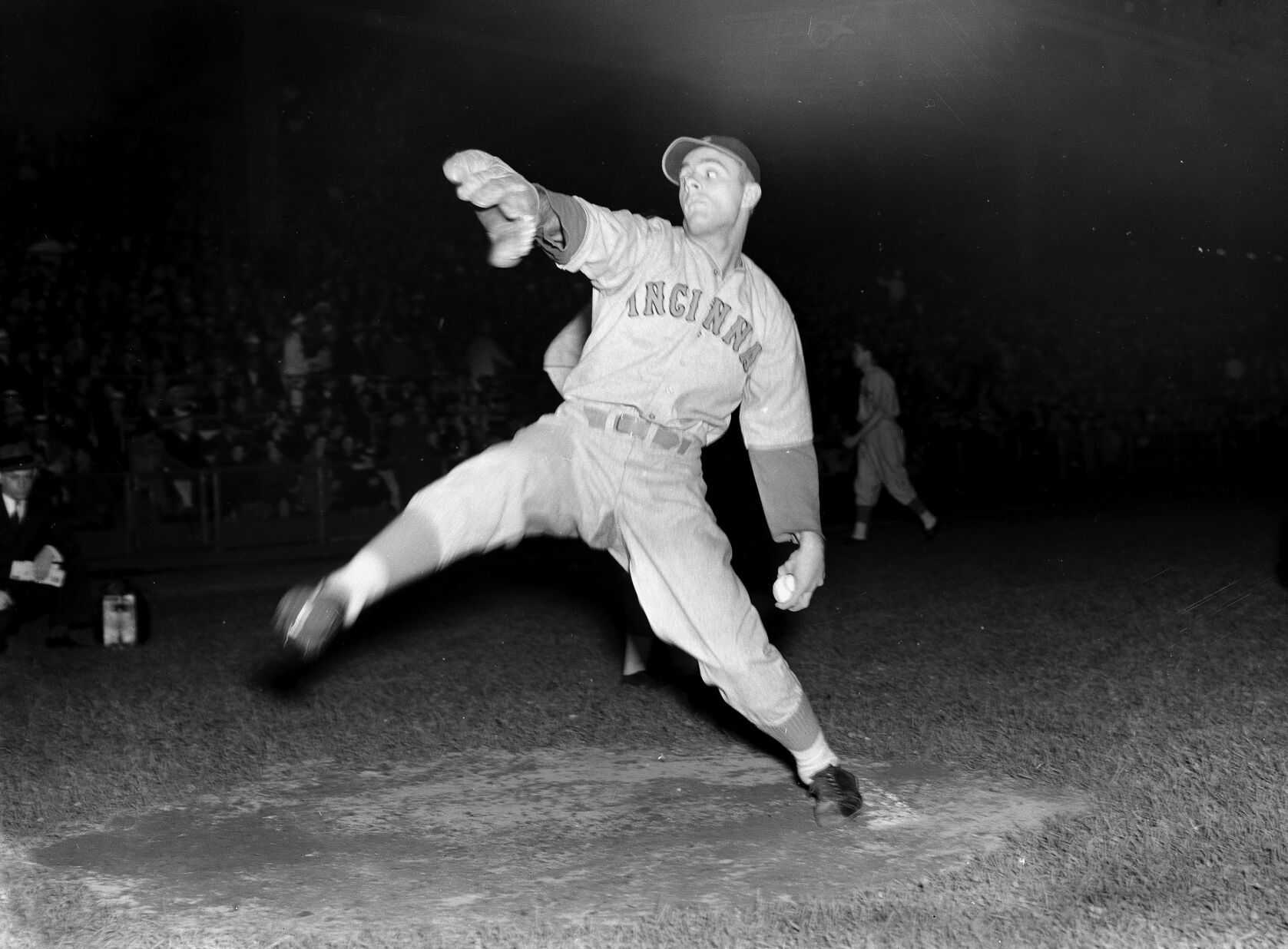 1938: Johnny Vander Meer